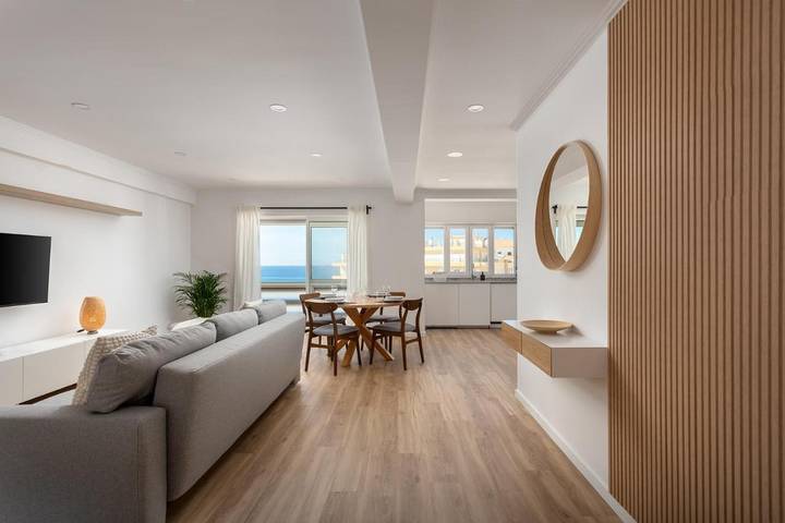 Gîte pour 5 personnes, avec balcon et vue à Silveira - 2