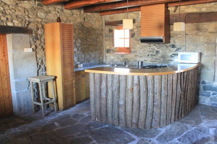 Landhaus für 9 Personen, mit Terrasse und Pool sowie Garten in Katalonien - 2