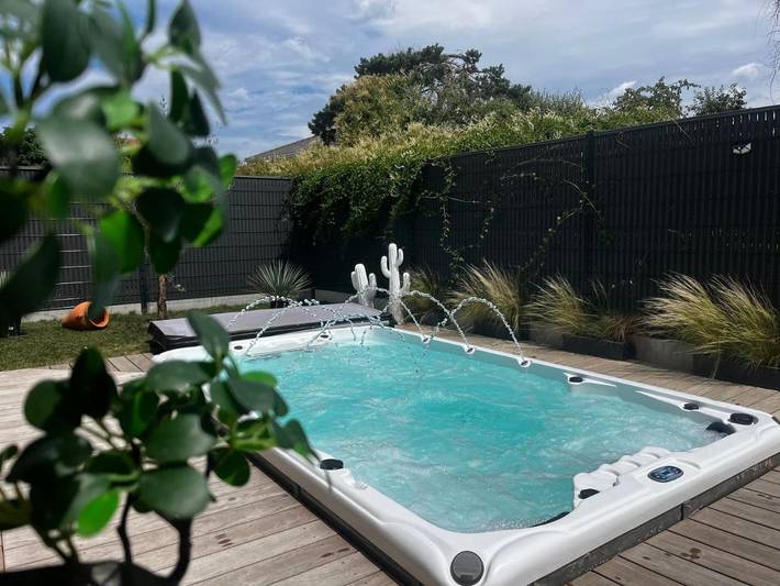 Casa de vacaciones para 6 personas, con jacuzzi además de balcón y jardín - 1