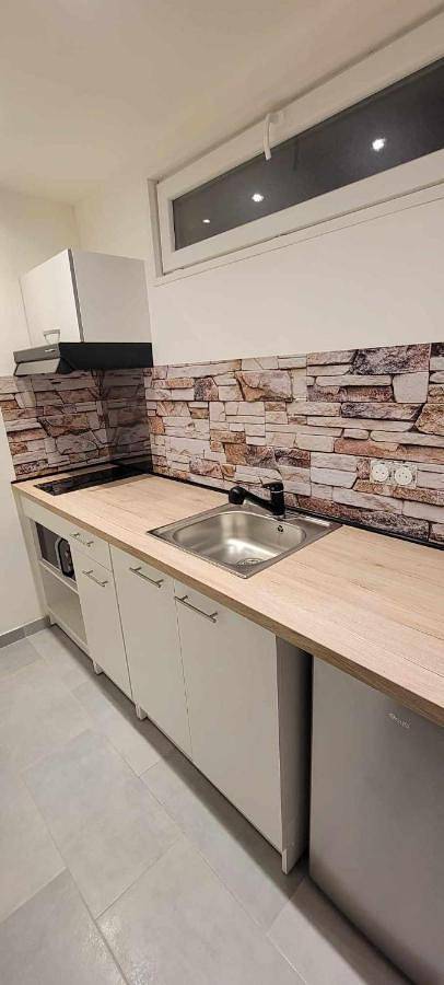 Gîte pour 2 personnes, avec jardin à Saint-Hilaire-du-Rosier - 3