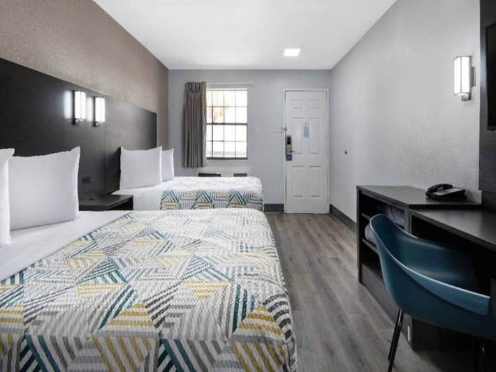 Apartamento entero, 2 camas tamaño queen | Bañera accesible para personas con movilidad reducida in San Antonio, Condado de Bexar