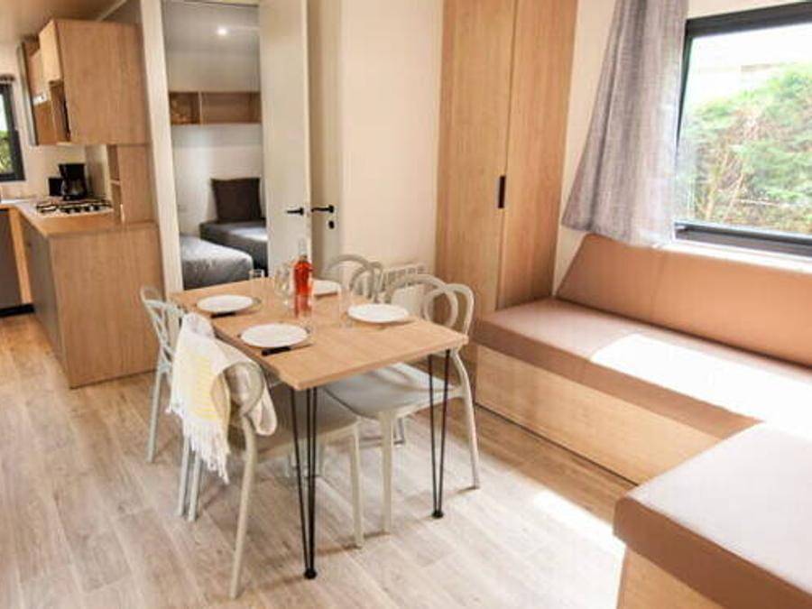 Camping Le Palace - Bungalow 4 personas - Mobil-home | Confort | 2 Dormitorios | 4 Pers. | Terraza elevada in Soulac-sur-Mer, Lesparre-Médoc region