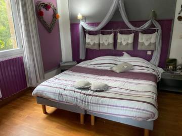 Chambre d’hôte pour 2 personnes, avec vue ainsi que sauna et jardin, adapté aux familles à Labastide-Murat