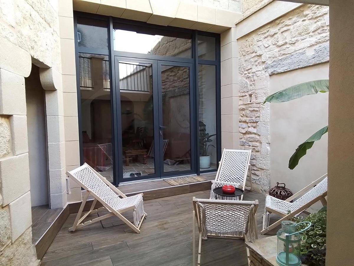 Appartement entier, Two-Bedroom Apartment in Aimargues, Côte méditerranéenne (France)