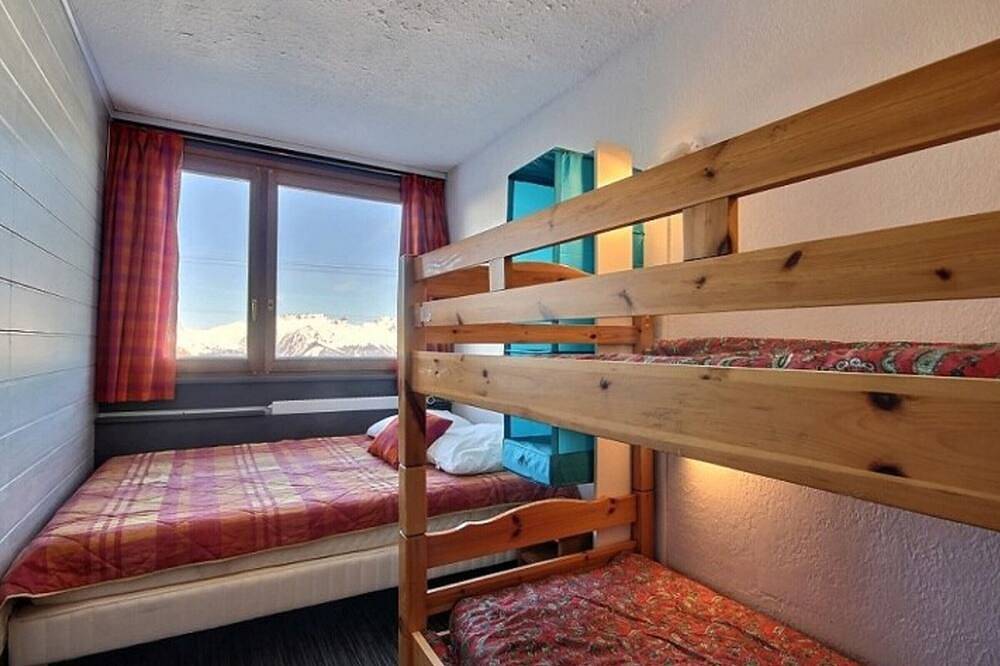 Apartamento entero, Apartamento reformado, 3 hab, 7/8 pers, al pie de pistas, balcón, La Plagne in Plagne Centre, La Plagne-Tarentaise