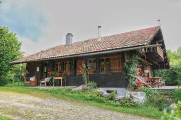 Maison de campagne pour 6 personnes, avec jardin ainsi que vue et balcon à Oye-et-Pallet