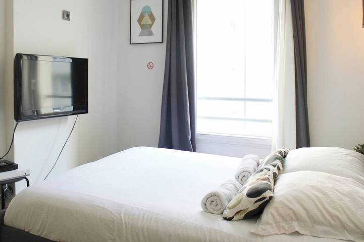Appartement entier, 20m² cosy aux portes de Paris in Courbevoie, Hauts-de-Seine