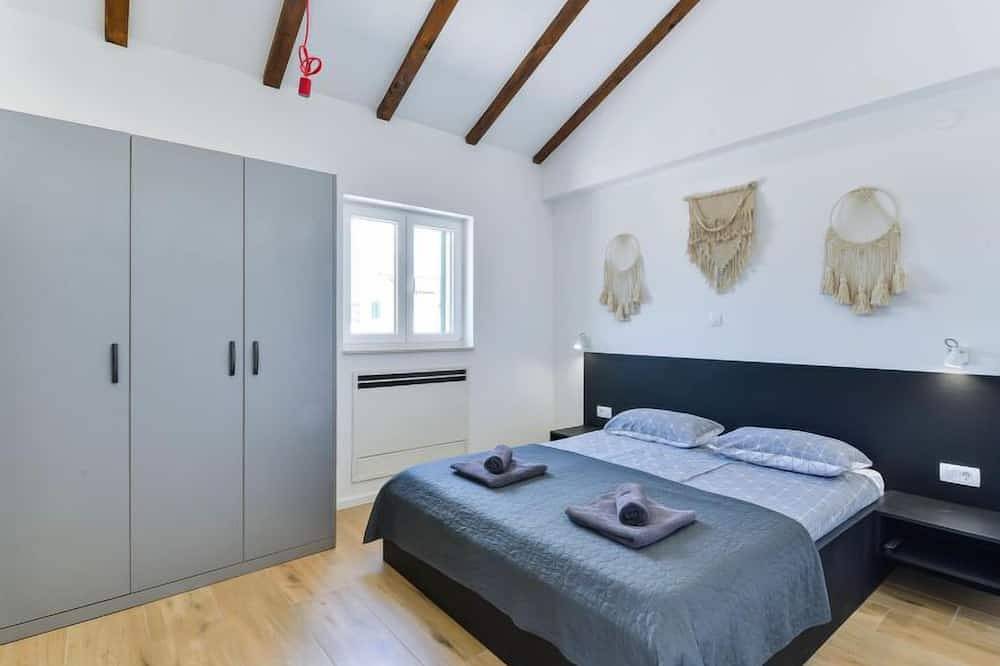 Ferienhaus Violet in Raslina, Šibenik-Knin