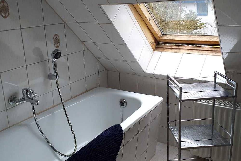 Ganze Wohnung, Ferienwohnung Zansen - Ferienwohnungen in Carwitz in Feldberger Seenlandschaft, Mecklenburg-Strelitz