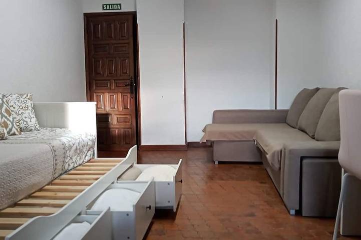 Gîte pour 18 personnes à Arguedas - 2