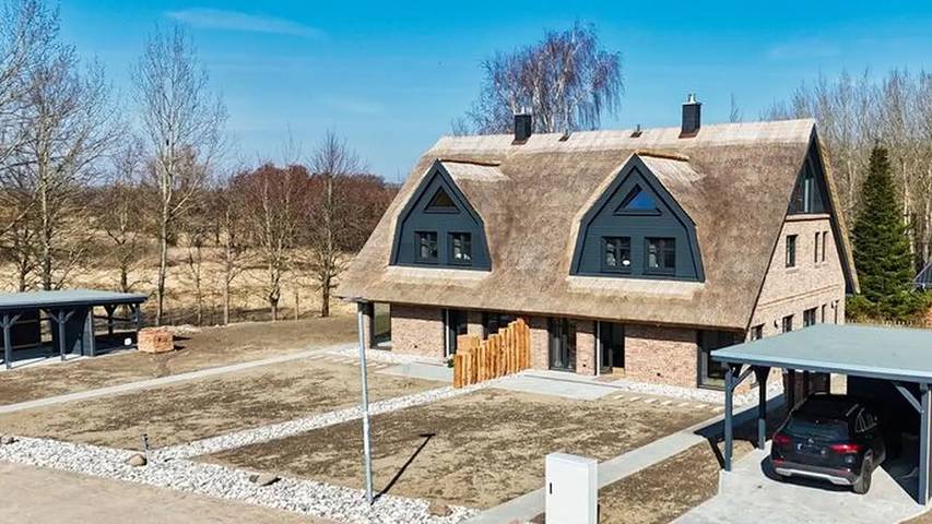 Ferienhaus für 8 Personen, mit Terrasse und Garten sowie Sauna