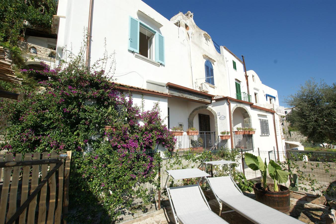 Appartamento intero, Appartamento vacanze per 3 persone con terrazza in Conca dei Marini, Sorrento Coast
