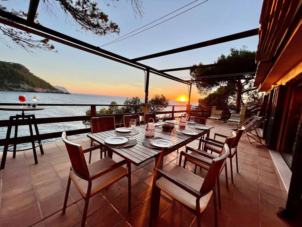 Holiday Home 'Villa Banyalbufar' in front of the beach with stunning sea view in Banyalbufar, Coast of Mallorca