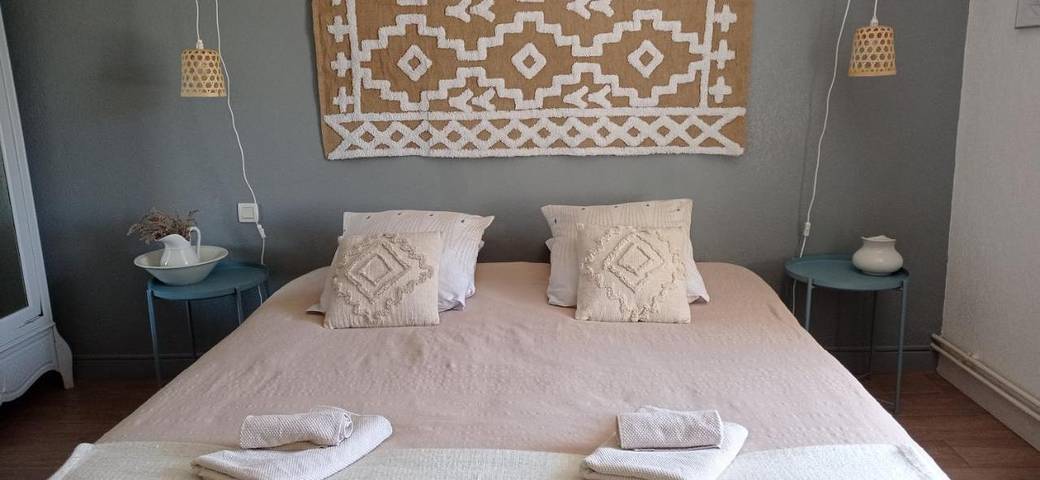 Location de vacances pour 10 personnes, avec jardin et vue, animaux acceptés à Pradelles-Cabardès - 2