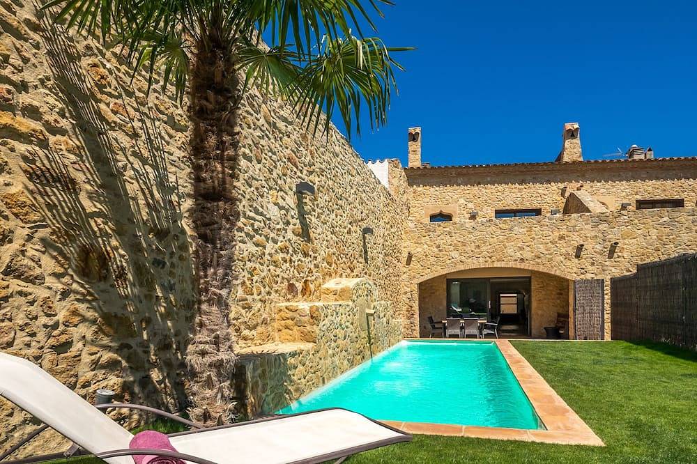 Can Caranta Catalina House - Splendid 18th Century House in Pals in Pals, Costa Brava