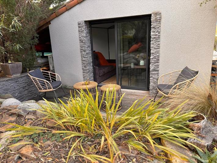 Location de vacances pour 4 personnes, avec jardin et vue ainsi que piscine et sauna, adapté aux familles à Joch - 2