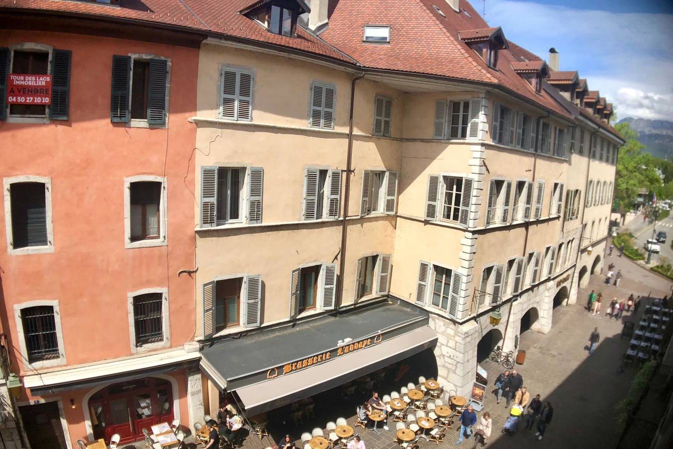 Entire apartment, 🎖Le Paquier 9 ⭐⭐⭐ The charm in the heart of the Old Town 150m from the Lake in Annecy, Annecy (commune)