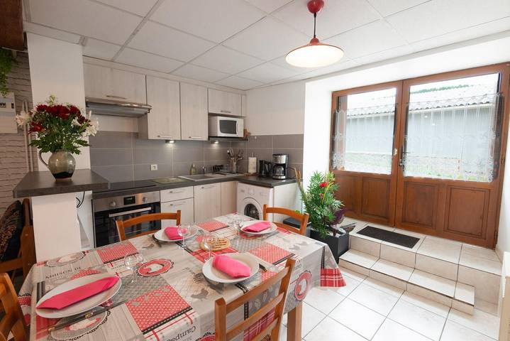 Gîte pour 4 personnes, avec Terrasse ainsi que Jardin et Vue dans les Gorges du Tarn - 4
