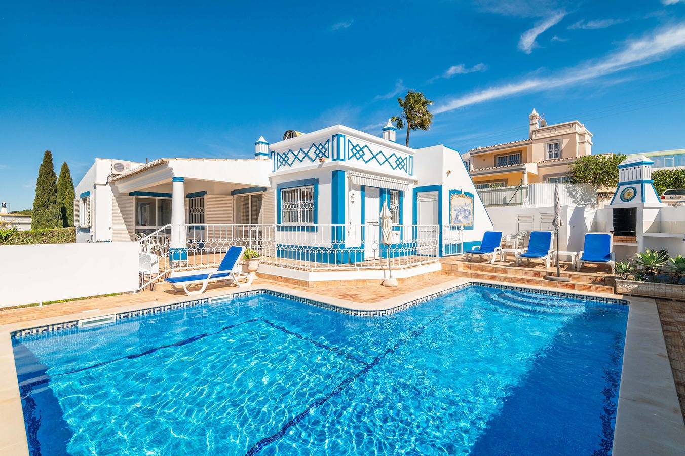 Villa 'Eulália' com Piscina Privada, Wi-Fi e Ar Condicionado in Guia, Distrito de Faro