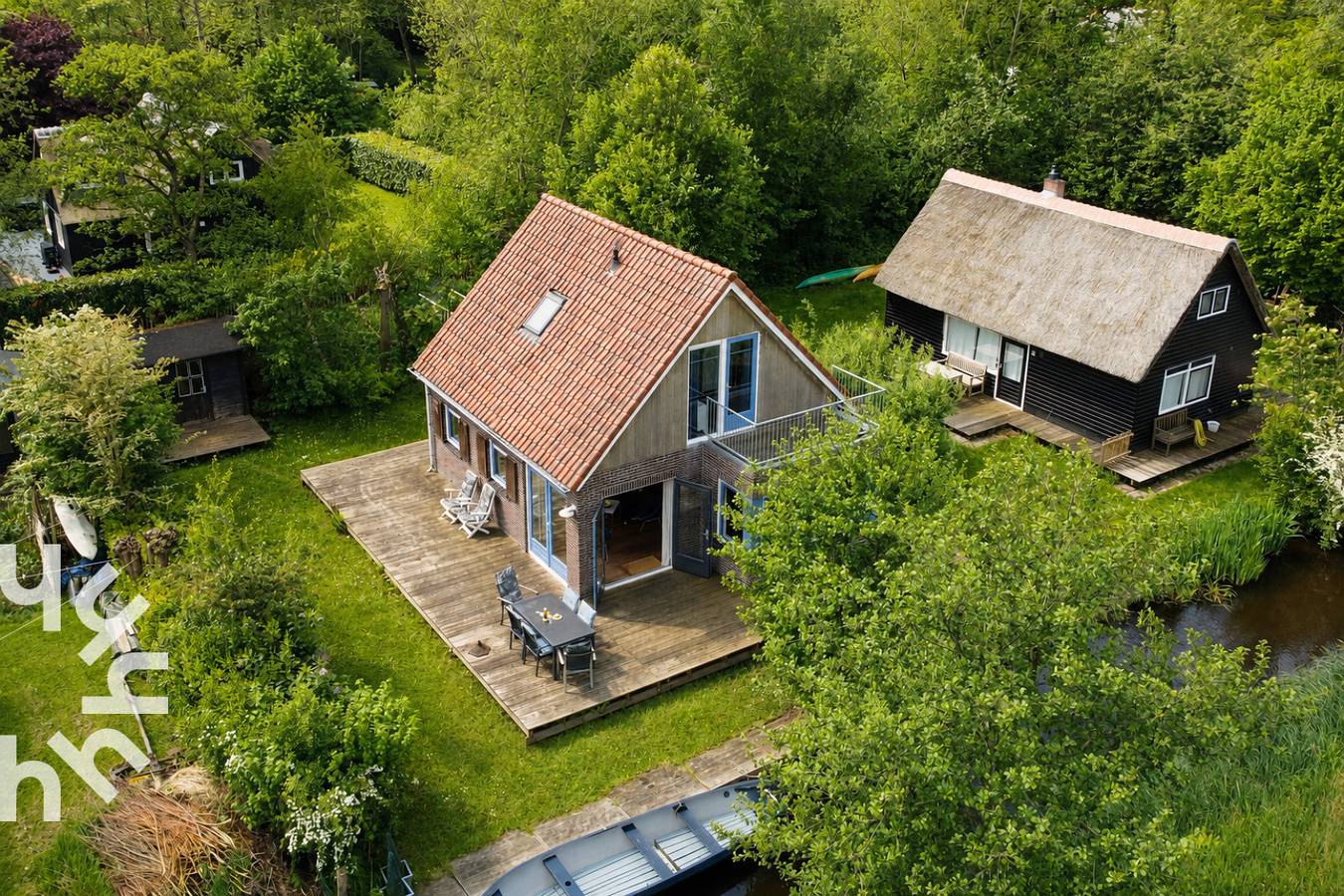 5-Personen Ferienhaus inklusive Motorboot auf dem Wasser im Herzen von Giethoorn in Giethoorn, Nationalpark Weerribben-Wieden