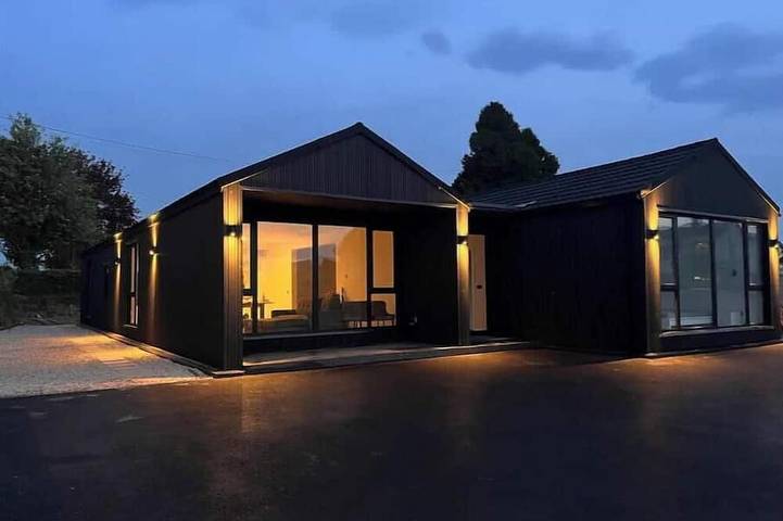 Holiday home for 8 people in County Tipperary