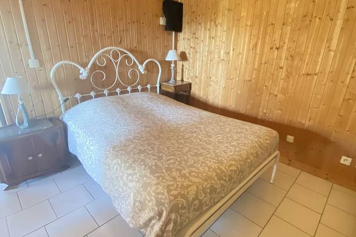 Gîte pour 4 personnes, avec jardin à Saint-Lattier - 2