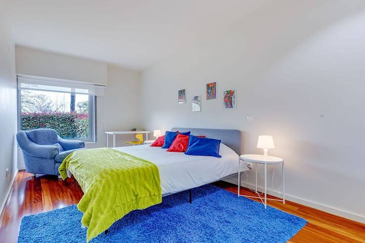 Location de vacances pour 6 personnes, avec terrasse et jardin dans Venade - 3