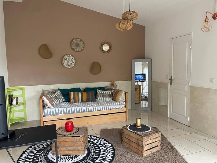 Location de vacances pour 4 personnes, avec jardin à La Saline les Bains