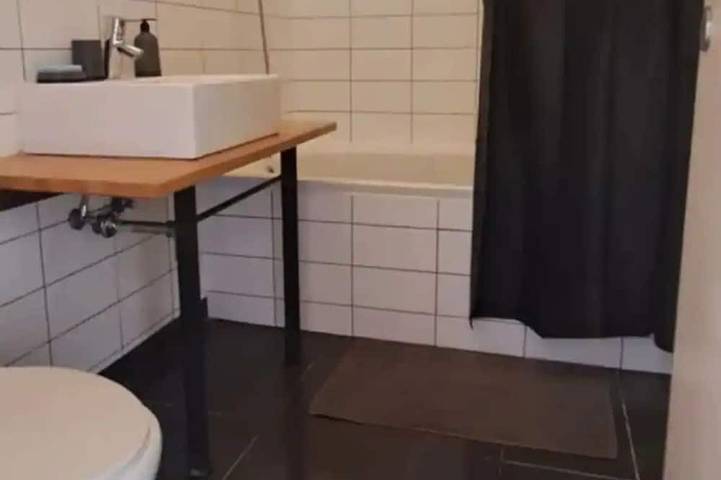 Ganze Wohnung, Komfortables Penthouse mit 2 Schlafzimmern im Herzen von Brüssel in Brüssel, Brüssel und Umgebung