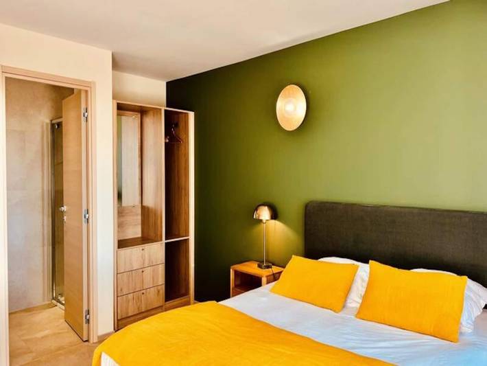 Gîte pour 4 personnes, avec piscine à Afa - 3