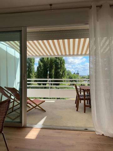 Gîte pour 3 personnes, avec terrasse et vue dans Port Dienville (Lac d'Amance)