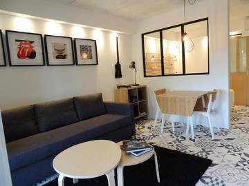 Gîte pour 3 personnes, avec terrasse et vue à Villegailhenc