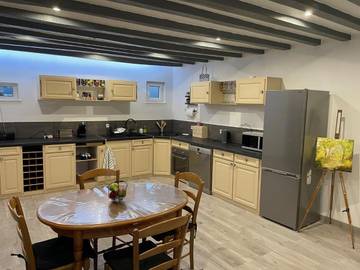 Location de vacances pour 4 personnes, avec terrasse et vue à La Bazoche-Gouet