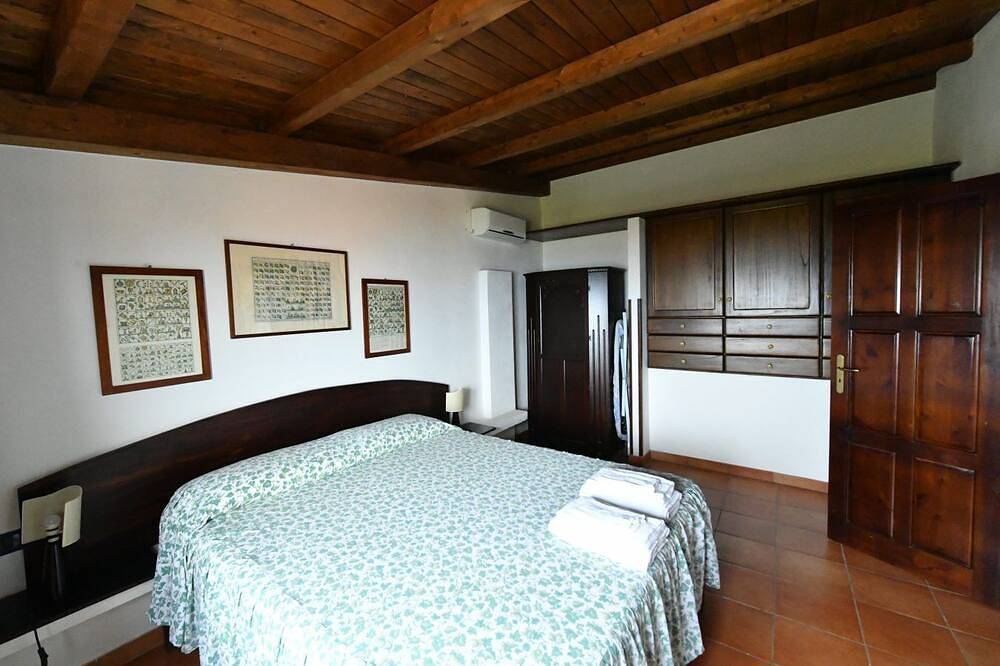 Casetta Lampedusa, with access to the beach in Capo Vaticano in Faro Capo Vaticano, Vibo Valentia Provinz