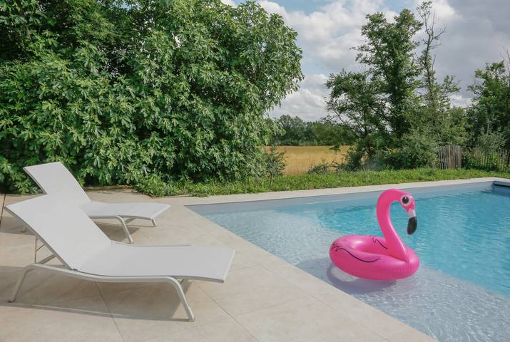 Location de vacances pour 12 personnes, avec terrasse à Floressas