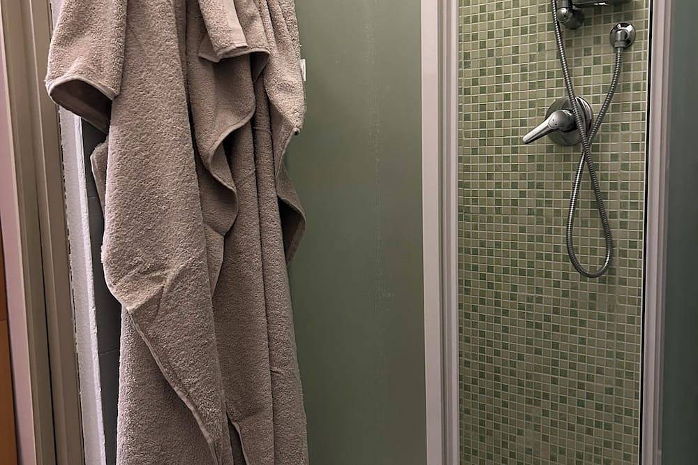 Apartamento entero, Bright Studio Apartment Serviced Area in Legnano, Provincia de Milan