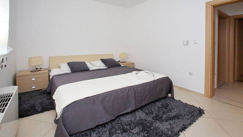 Ferienwohnung für 7 Personen, mit Garten in Bibinje - 4