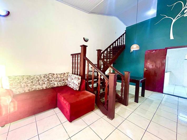 Casas e apartamentos de temporada para 5 pessoas, com balcão, adaptado a crianças em Rio das Ostras