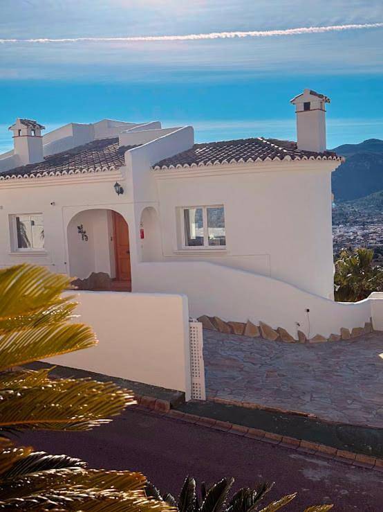 Maison de vacances pour 7 personnes, avec vue ainsi que jardin et piscine, adapté aux familles - 1