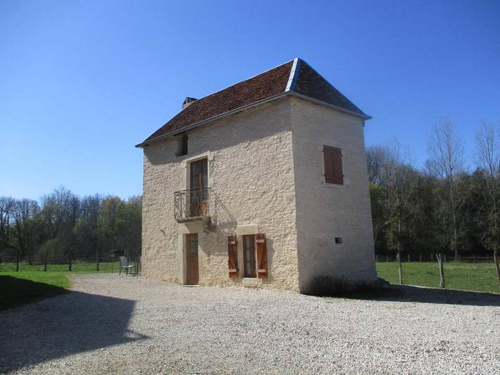 Location de vacances pour 5 personnes, avec Balcon et Terrasse ainsi que Jardin et Vue dans Mutigney