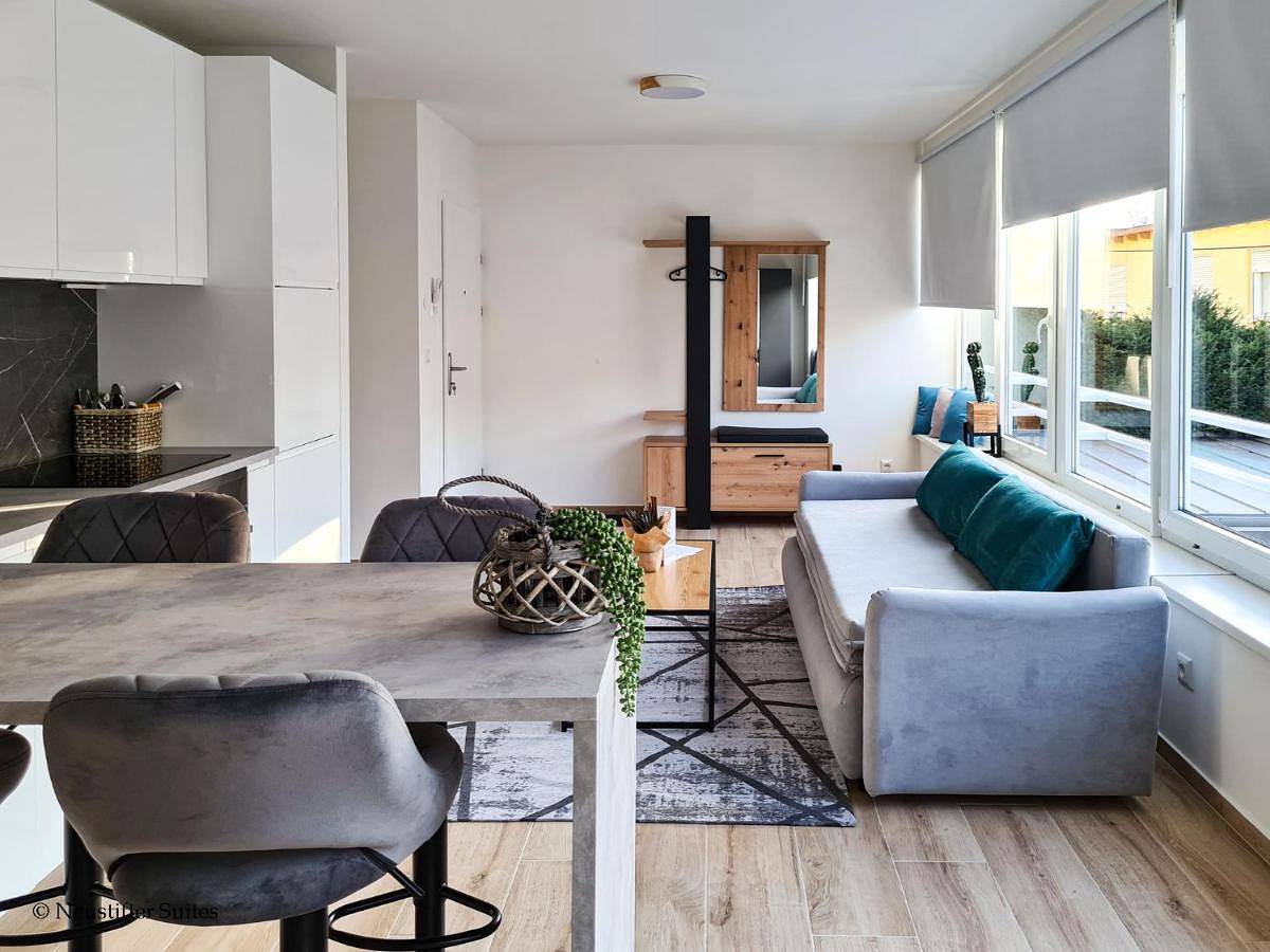 Ganze Wohnung, St Antoni Suite2 Stilvolle Ferienwohnung mit Parkplatz in Eisenstadt in Eisenstadt, Leithaberg