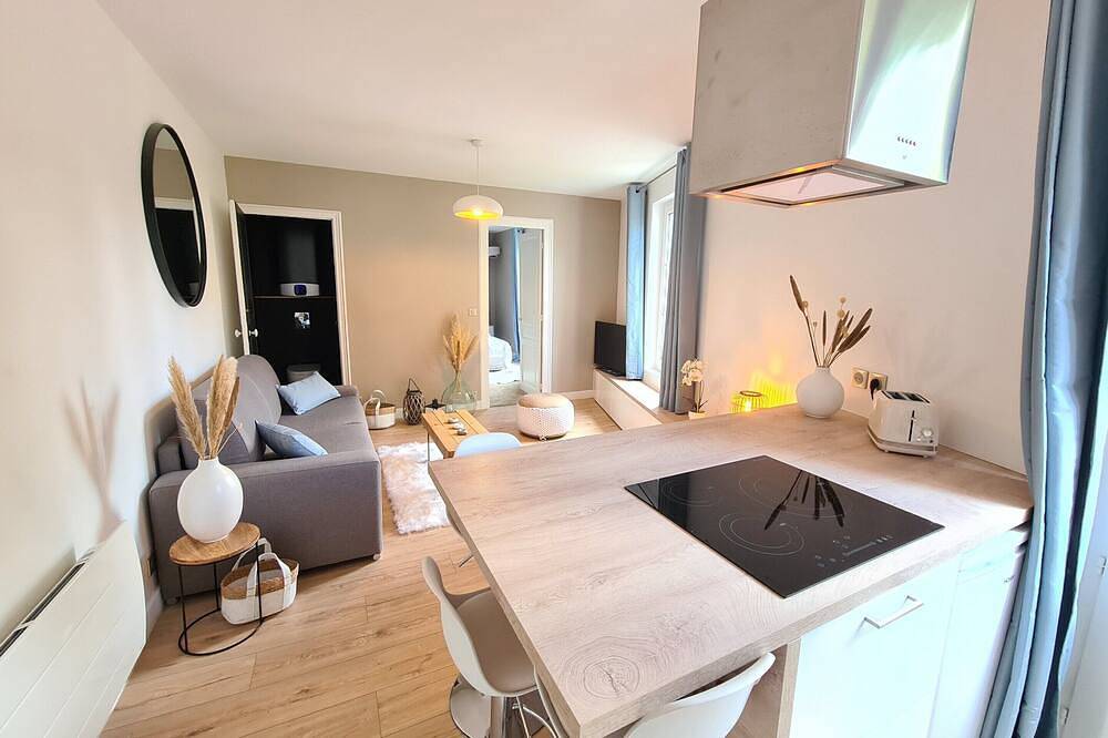 Ganze Wohnung, Apartment-Superior-Balkon-Ensuite mit Dusche in Vernon (Normandie), Évreux und Umgebung
