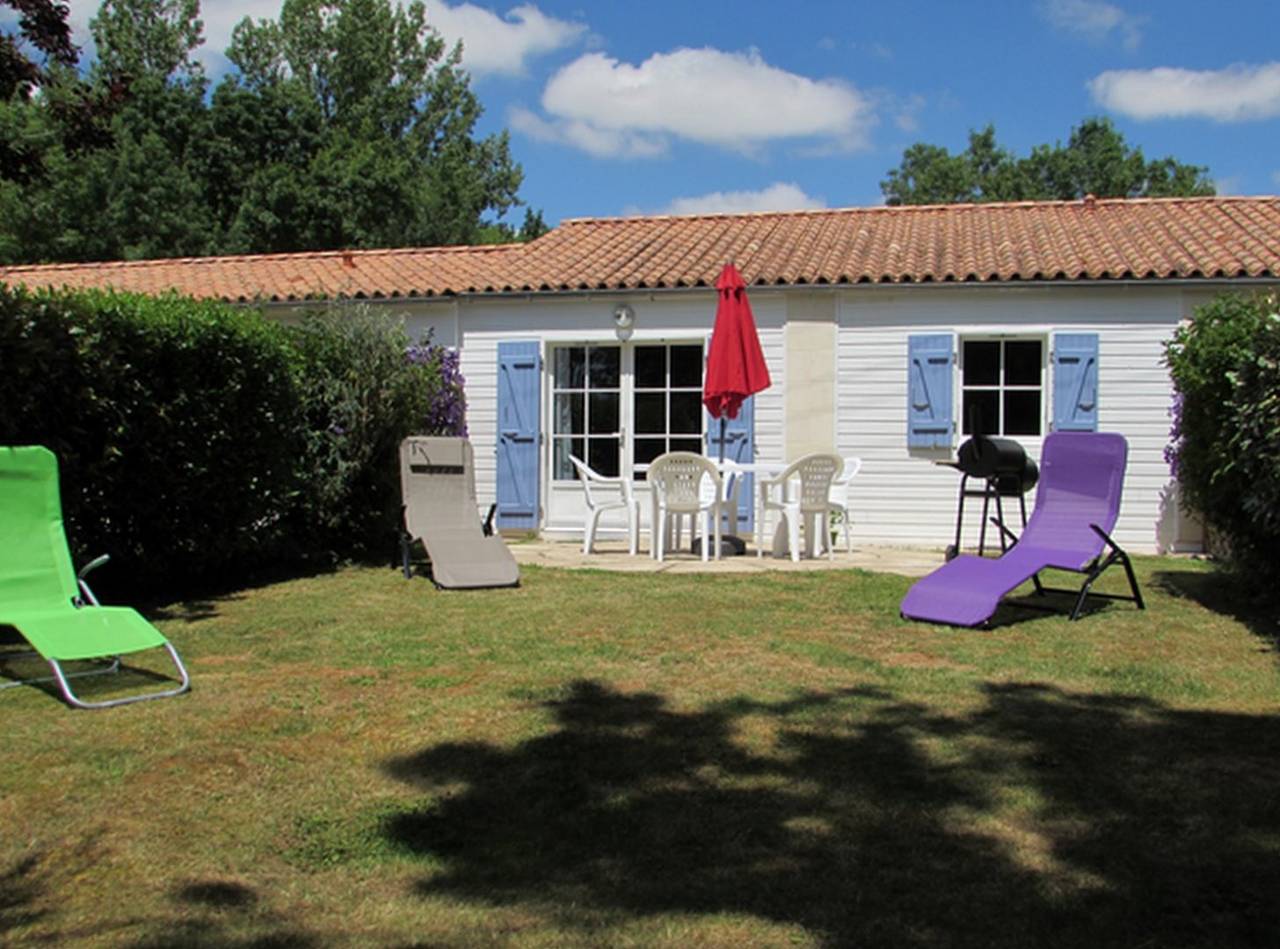 Gîte Tournesol - Gîtes Au Bas Marais in Nalliers, Fontenay-le-Comte