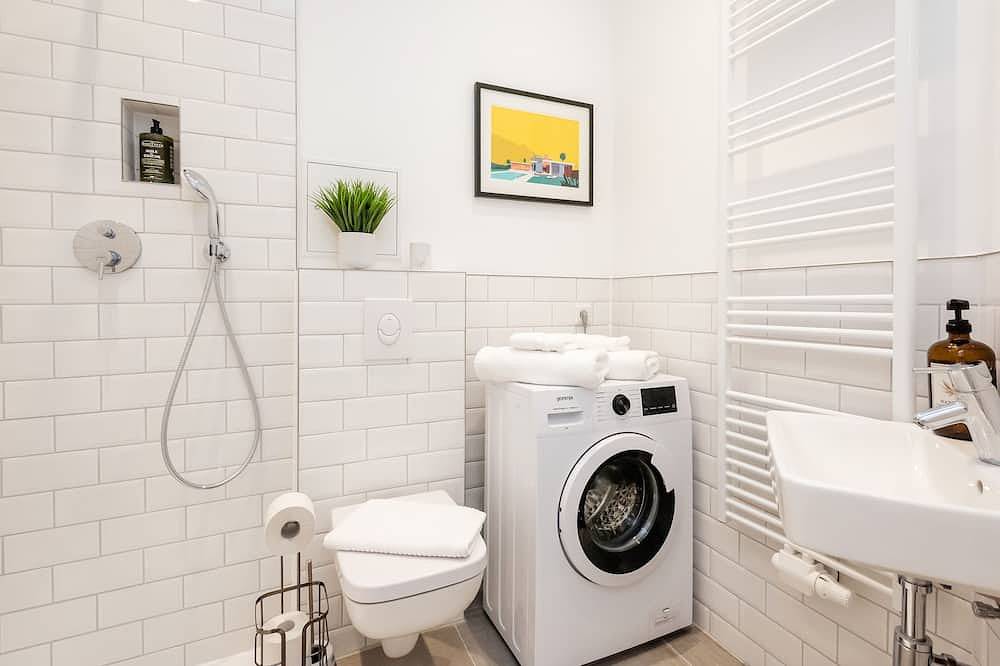 Ganze Wohnung, Moderne 2 Zimmer Wohnung in Berlin Friedrichshain in Friedrichshain - Kreuzberg, Berlin