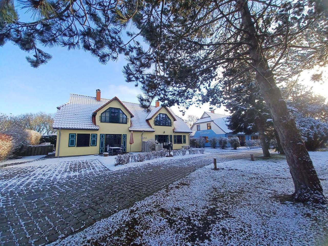 Ganze Ferienwohnung, Am Deich Strandhaus Og - Am Deich Strandhaus Og in Ostseebad Wustrow, Wustrow