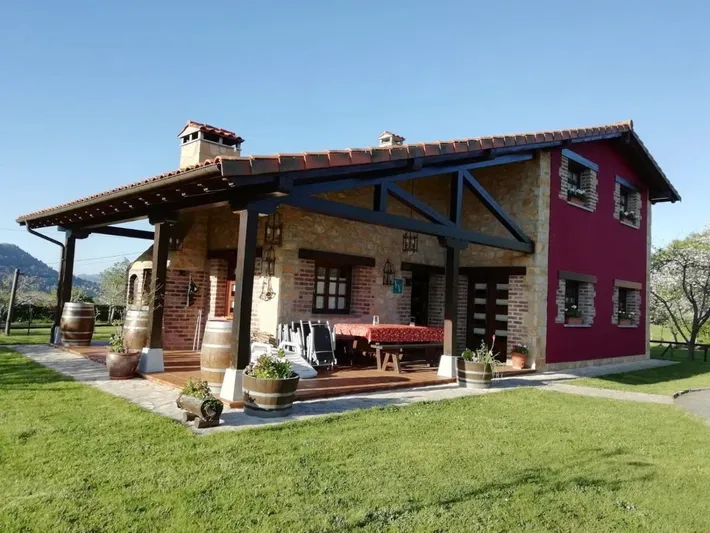 Casa de vacaciones para 9 personas, con vistas y jardín - 1