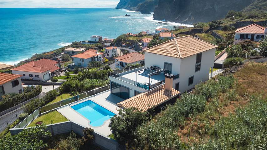 Villa für 10 Personen, mit Garten und Pool sowie Meerblick
