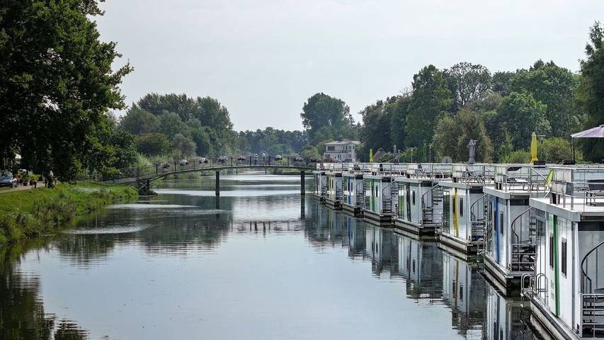 Ferienhaus für 4 Personen, mit Terrasse und Sauna sowie Pool in Bad Bederkesa - 2