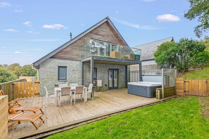 Cottage for 6 people, with balcony, with pets in Cornwall