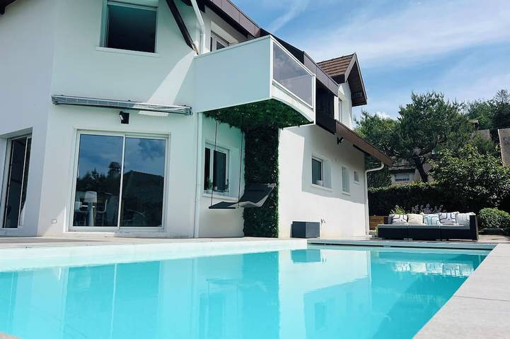 Villa pour 6 personnes, avec Terrasse ainsi que Jardin et Piscine à Annecy